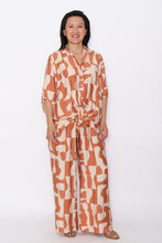 Load image into Gallery viewer, 8032 Blouse rust with beige