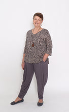 Load image into Gallery viewer, 7854 Brown Leopard top