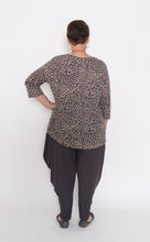 Load image into Gallery viewer, 7854 Brown Leopard top