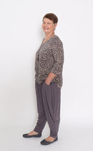 Load image into Gallery viewer, 7854 Brown Leopard top