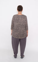 Load image into Gallery viewer, 7854 Brown Leopard top