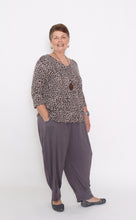 Load image into Gallery viewer, 7854 Brown Leopard top
