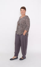 Load image into Gallery viewer, 7854 Brown Leopard top