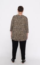 Load image into Gallery viewer, 7908 Khaki  Leopard top & 7853 Black Pants