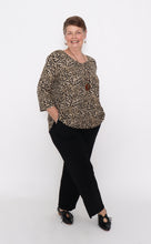 Load image into Gallery viewer, 7908 Khaki  Leopard top & 7853 Black Pants