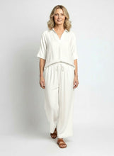 Load image into Gallery viewer, 8073 Relaxed Collared Top & 8077 Wide-Leg Pants Set White