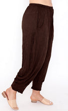 Load image into Gallery viewer, 7633 Hi-Low top and 7718 Comfy pants Chocolate