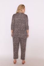Load image into Gallery viewer, 7854 Brown leopard prints top
