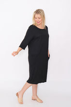 Load image into Gallery viewer, 7985 Mid-length Pockets dress Black
