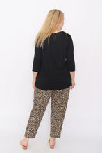 Load image into Gallery viewer, 7853 Khaki Leopard pants with pockets