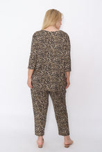 Load image into Gallery viewer, 7853 Khaki Leopard pants with pockets