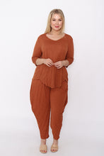 Load image into Gallery viewer, 7987 Rust top & 7774 pants
