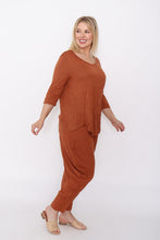 Load image into Gallery viewer, 7987 Rust top & 7774 pants