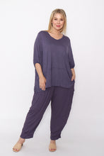 Load image into Gallery viewer, 7986 Ink Crinkle Cotton Square Top &amp; 7718 Comfy pants

