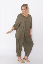 Load image into Gallery viewer, 7986 Khaki Crinkle Cotton Square Top &amp; 7718 Comfy pants
