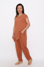 Load image into Gallery viewer, 7761 TunicRust & 7812 Pants Rust