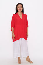 Load image into Gallery viewer, 7451 Christmas Red Hi-Low button up shirt & 7735 White Wide-Leg pants