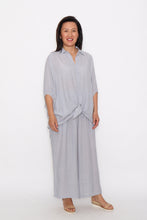 Load image into Gallery viewer, 7451 Soft Grey Button up Hi-Low shirt & 7735 Soft Grey Wide-Leg pants