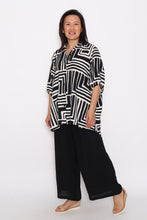 Load image into Gallery viewer, 8032 Black & White Geometric Shirt and 7735 Wide leg Pants