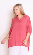 Load image into Gallery viewer, 7451 Melon Hi-Low collar shirt