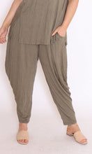 Load image into Gallery viewer, 7774 Khaki Harem pants