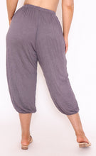 Load image into Gallery viewer, 7293 Charcoal three quarter pants
