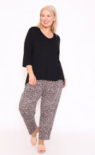 Load image into Gallery viewer, 7853 Brown Leopard loss pants with pockets