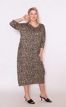 Load image into Gallery viewer, 7849 Khaki animal print