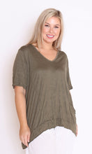 Load image into Gallery viewer, 7565 Khaki Top with a pocket

