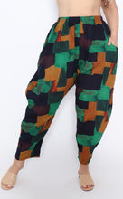 Load image into Gallery viewer, 7931 Green print Pants
