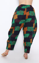 Load image into Gallery viewer, 7931 Green print Pants
