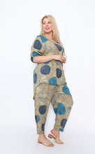 Load image into Gallery viewer, 7929 Teal  print Top
