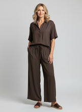 Load image into Gallery viewer, 8072 Relaxed Button-Front Shirt &amp; 8077 Wide-Leg Pants Chocolate
