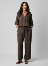 Load image into Gallery viewer, 8073 Relaxed Collared Top &amp; 8077 Wide-Leg Pants Set White Chocolate
