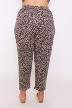 Load image into Gallery viewer, 7853 Brown leopard prints pants
