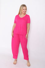 Load image into Gallery viewer, 7718 Hot-pink Compy pants &amp; 7901 Top
