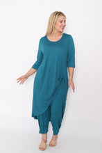 Load image into Gallery viewer, 7757 Top &amp; 7718 Pants Teal
