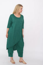 Load image into Gallery viewer, 7757 Top &amp; 7718 Pants Green
