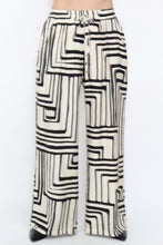 Load image into Gallery viewer, 7972 Black Geo with Cream Wide-Leg pants
