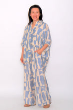 Load image into Gallery viewer, 8032 Blue with Beige Hi-Low shirt &amp; 7972 Wide-Leg pants
