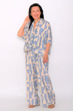 Load image into Gallery viewer, 8032 Blue with Beige Hi-Low shirt &amp; 7972 Wide-Leg pants
