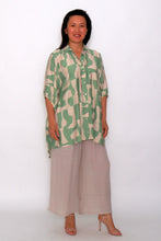 Load image into Gallery viewer, 8032 Sage with beige Hi-low shirt &amp; 7735 Beige pants
