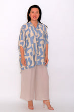 Load image into Gallery viewer, 8032 Blue with Beige Hi-Low shirt &amp; 7735 Beige Wide-Leg pants
