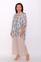 Load image into Gallery viewer, 8032 Blue with Beige Hi-Low shirt &amp; 7735 Beige Wide-Leg pants
