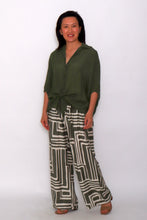 Load image into Gallery viewer, 7451 Khaki Hi-Low Shirt &amp; 7972 Khaki Geo pants
