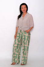 Load image into Gallery viewer, 7451 Beige Hi-Low top &amp; 7972 Sage Wild-Leg pants
