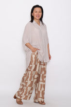 Load image into Gallery viewer, 7451 Beige Hi-Low shirt &amp; 7972 Beige Wide-Leg pants
