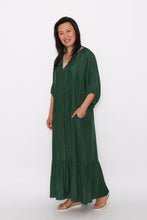Load image into Gallery viewer, 7943 Green Flowy dress with side pockets
