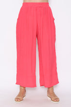 Load image into Gallery viewer, 7451 Coral Hi-low shirt &amp; 7735 Coral Wide-leg pants
