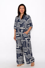 Load image into Gallery viewer, 7972 Navy White Geometric Pants
